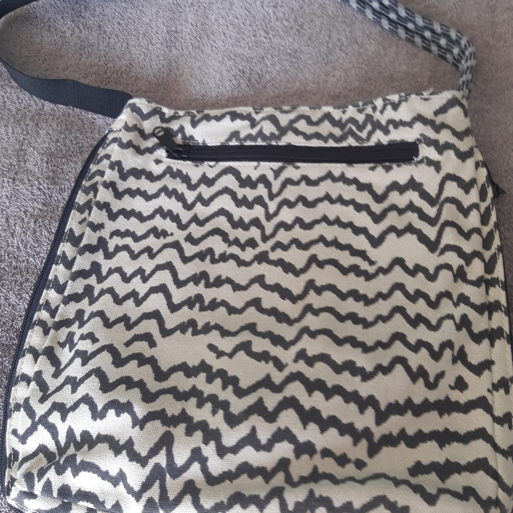 Purse - Picture 3 of 5
